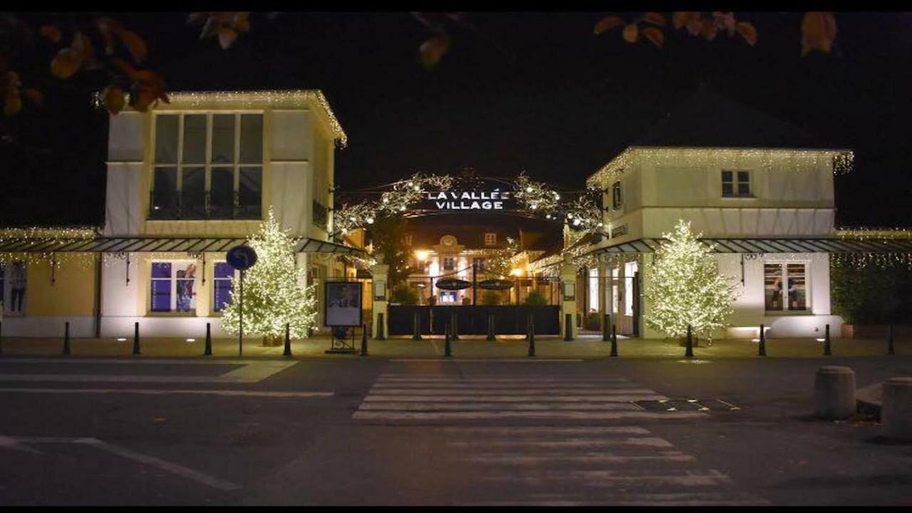 Studio A 1 Kilometre De Disneyland Paris Montévrain Exterior foto